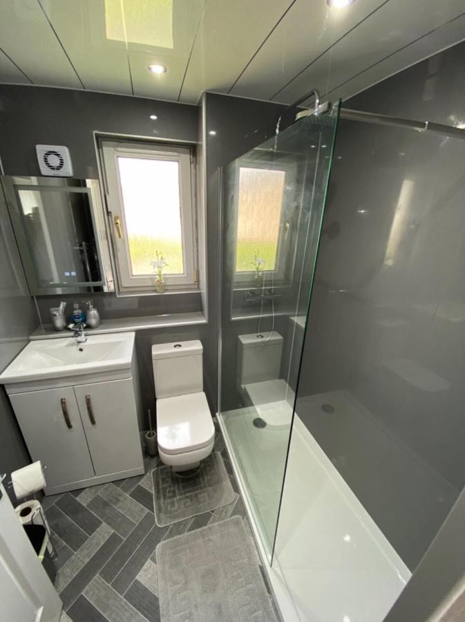Prime Commuter Executive Apartment Dunfermline Exterior photo