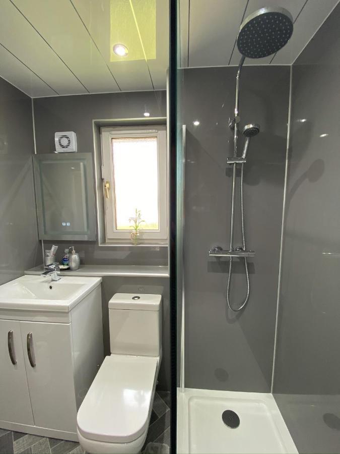 Prime Commuter Executive Apartment Dunfermline Exterior photo
